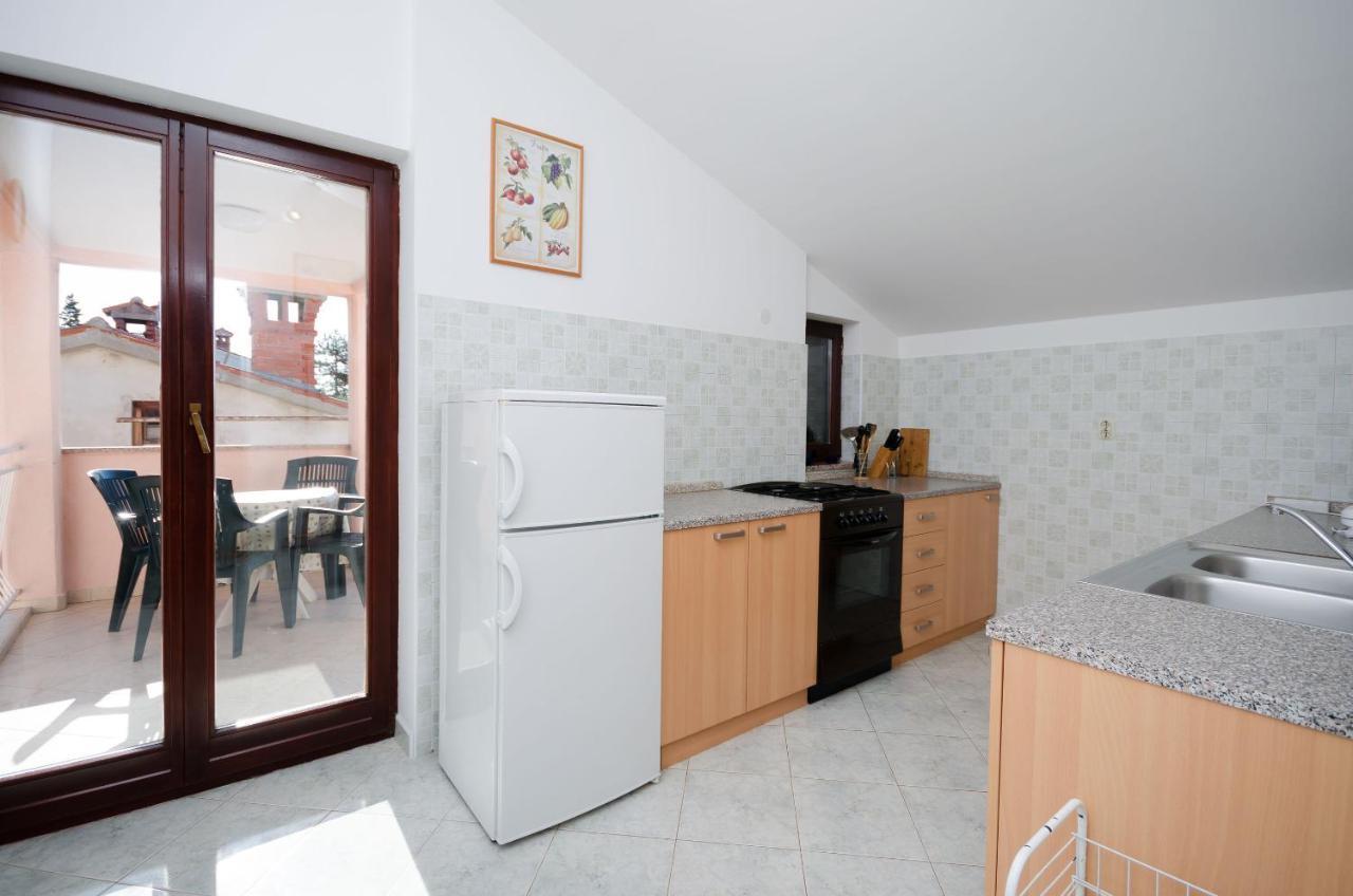 Apartments Slavica Rabac Eksteriør billede