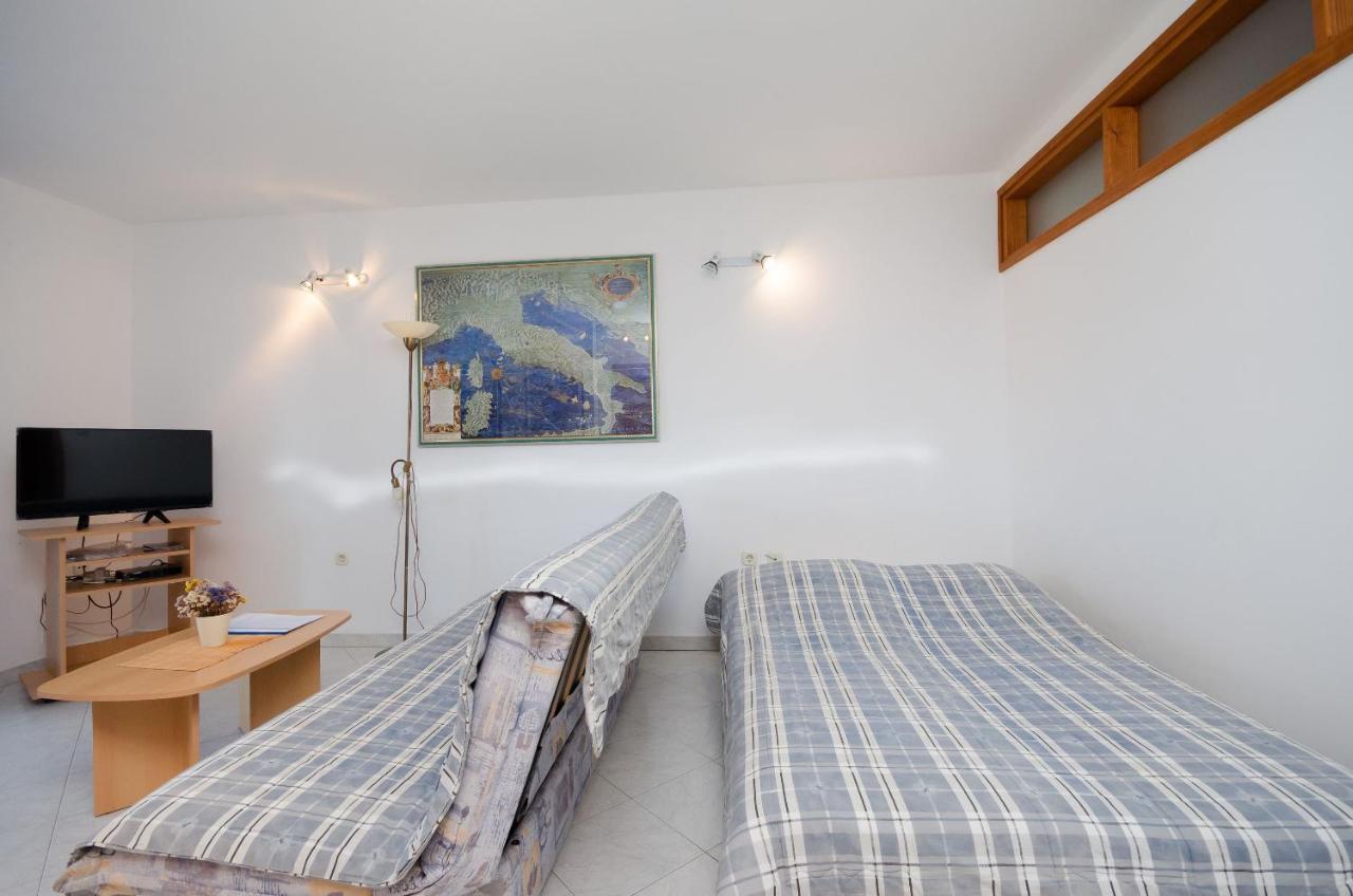 Apartments Slavica Rabac Eksteriør billede