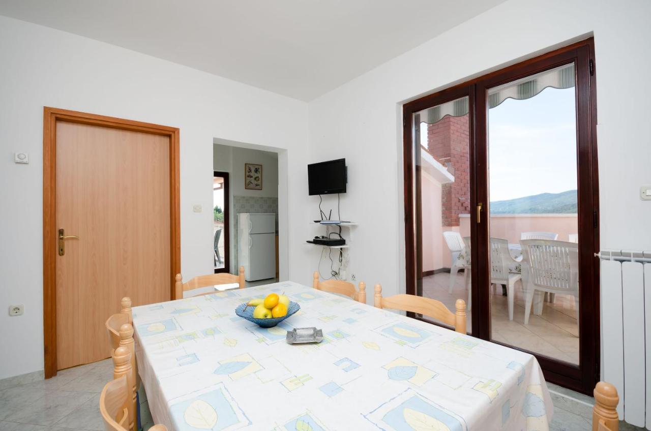 Apartments Slavica Rabac Eksteriør billede