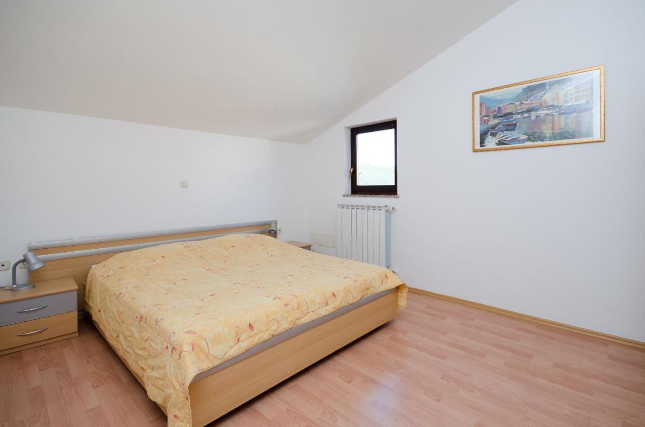 Apartments Slavica Rabac Eksteriør billede