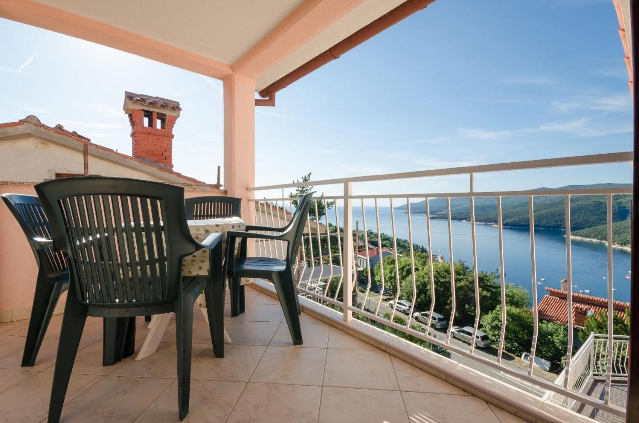 Apartments Slavica Rabac Eksteriør billede